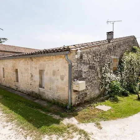 Chaleureuse A Avec Cheminee Villa Génissac