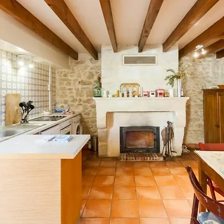 Villa Chaleureuse A Avec Cheminee Génissac